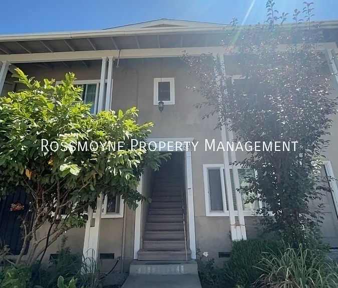 3342 1/4 Andrita St — Photo 1