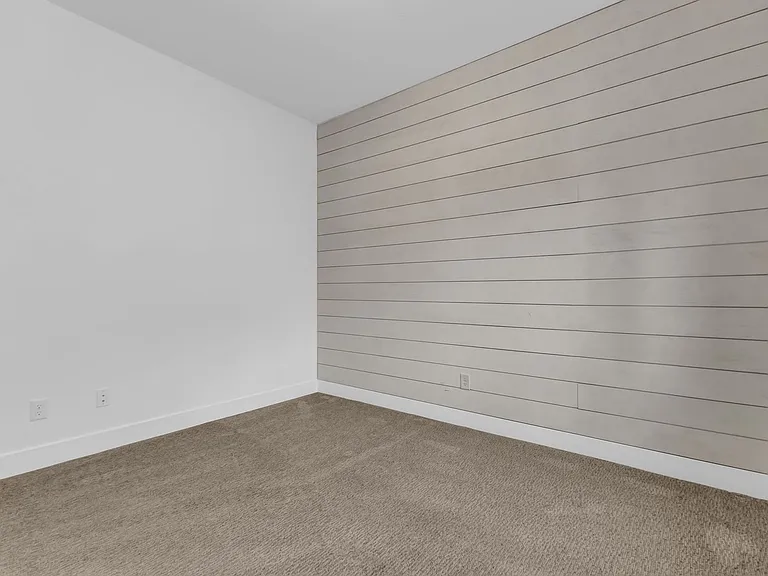 2250 N 475 W — Photo 28