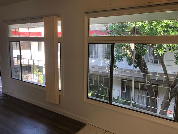 5th image of 4935 Beverly Blvd #15