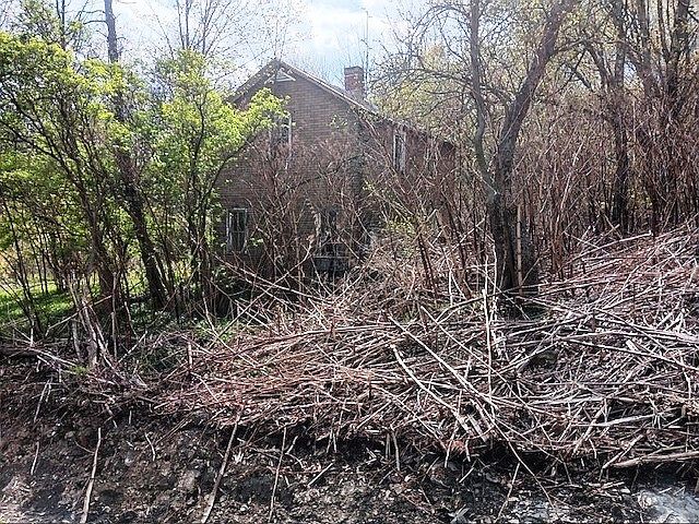 1st image of 1122 W Hill Rd