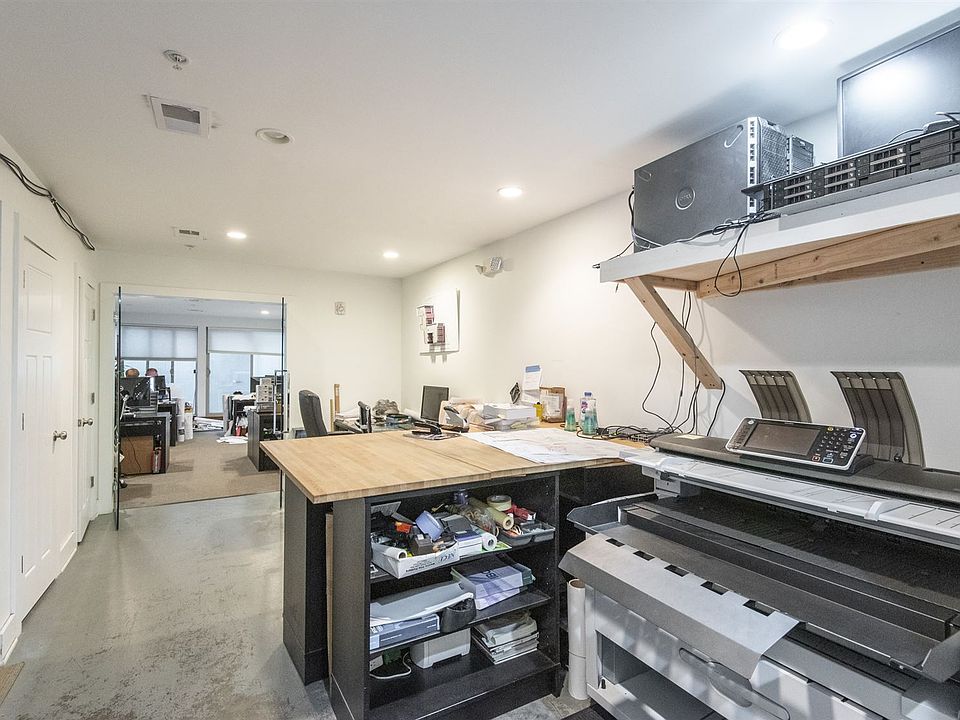 631 N 12TH ST14.jpg