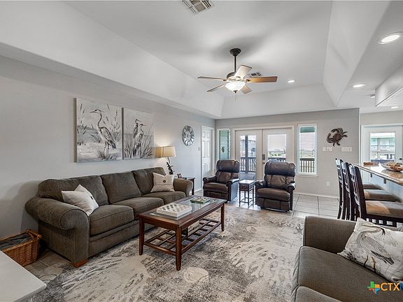 4th image of 140 Channelview Rd