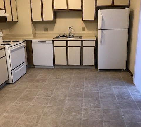 5th image of 1668 Sandybrook Ct