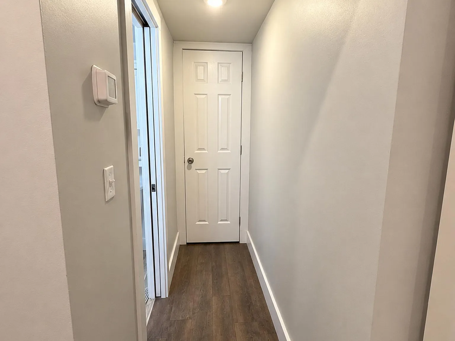 Studio, 1.0 bath, 300 sqft, $1,250 — Photo 4
