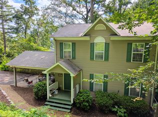 1 Pickwick Rd, Asheville, NC 28803