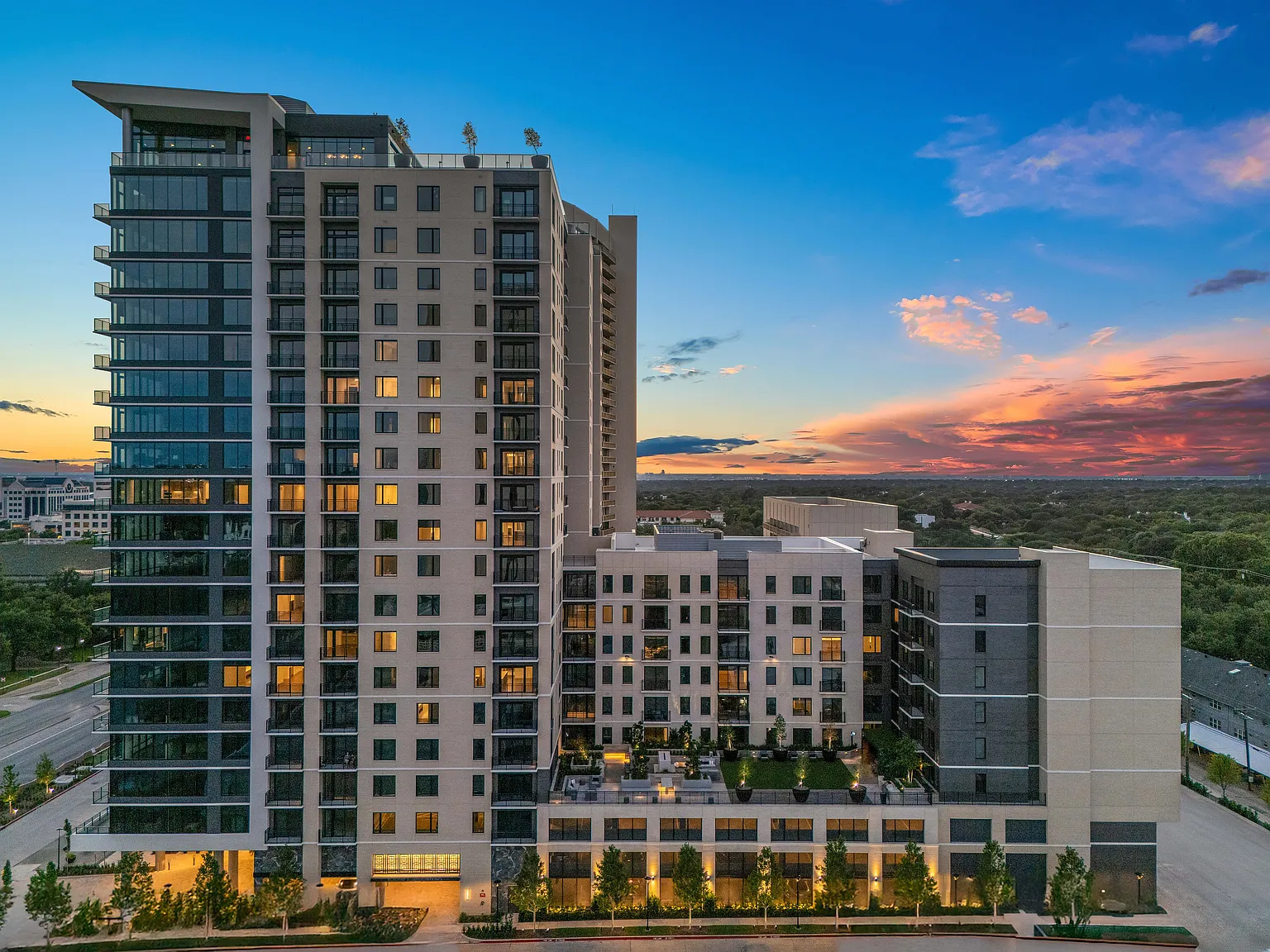 Hanover Preston Hollow — Photo 3