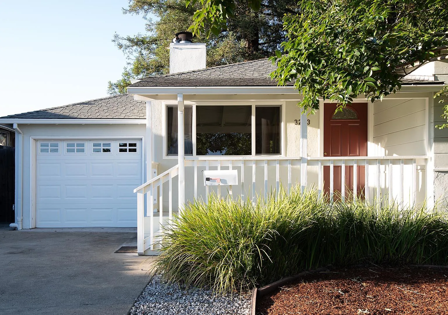 3243 Spring St — Photo 2