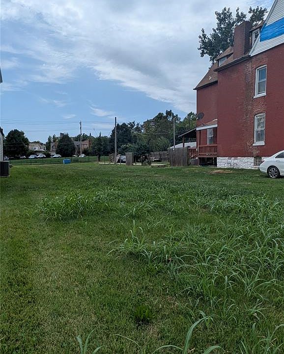 2nd image of 4320 Washington Blvd