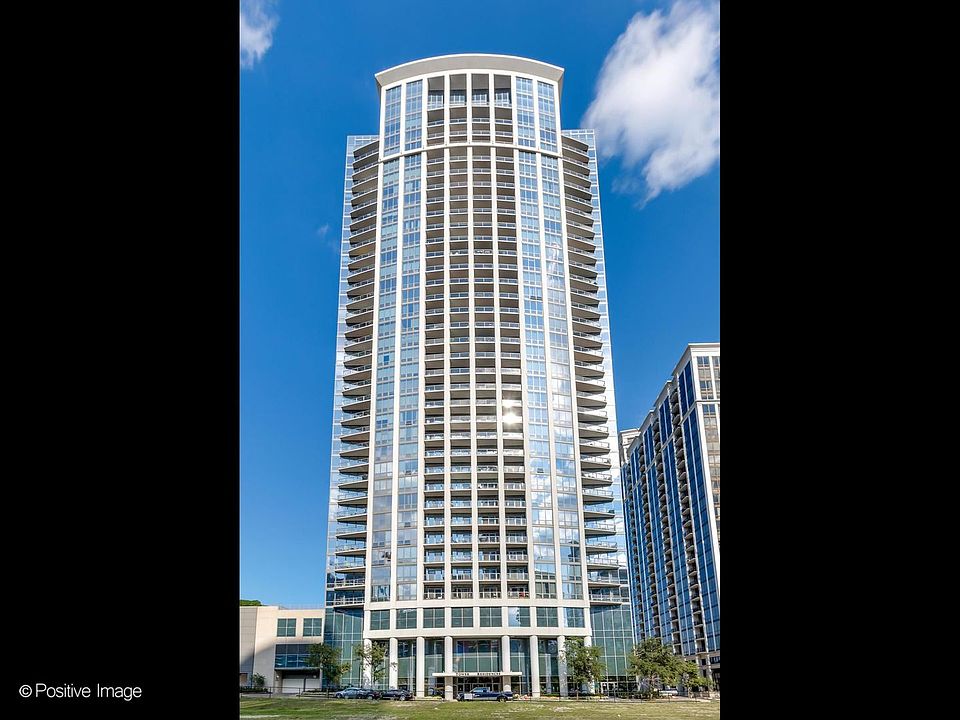 1st image of 1235 S Prairie Ave APT 1404