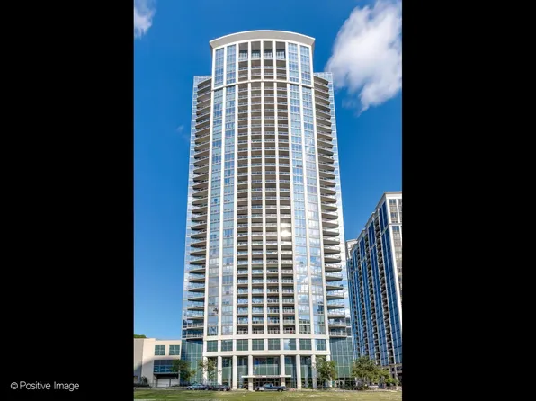 1235 S Prairie Ave APT 1404, Chicago, IL 60605