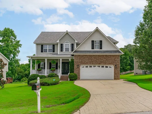 271 Majestic Oak Dr, Garner, NC 27529