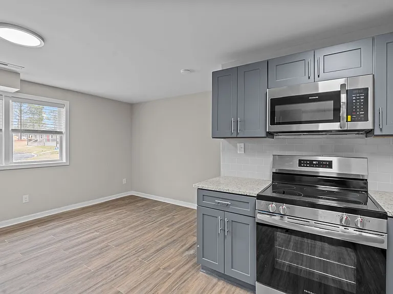 Liberty Point Apartments — Photo 44