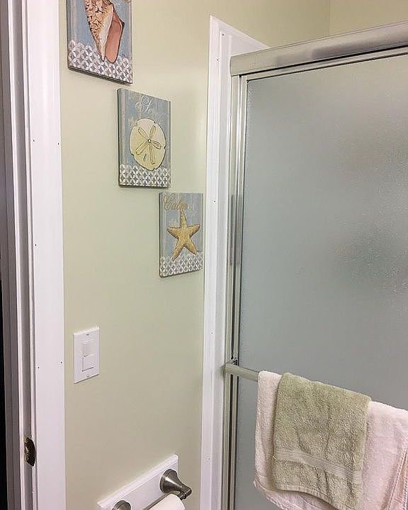 Bath (Master) Photo 1