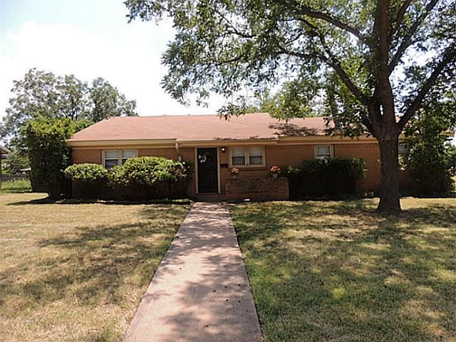 1st image of 3271 Ivy Ln