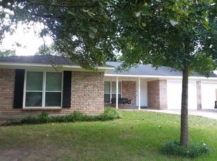 231 Wellwood Ln, Conroe, TX 77304