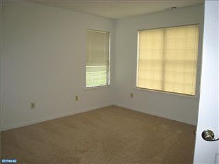 5th image of 1405 Diamond Dr