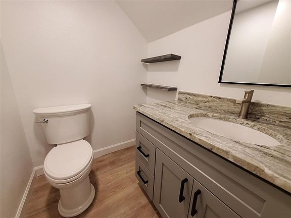 3rd image of 2343 Trellis Pl