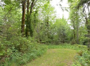 8 Lakeness Rd, Quilcene, WA 98376