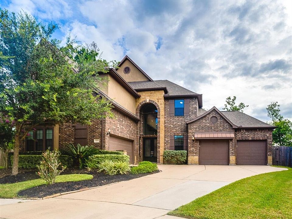 1st image of 7 Serina Ln