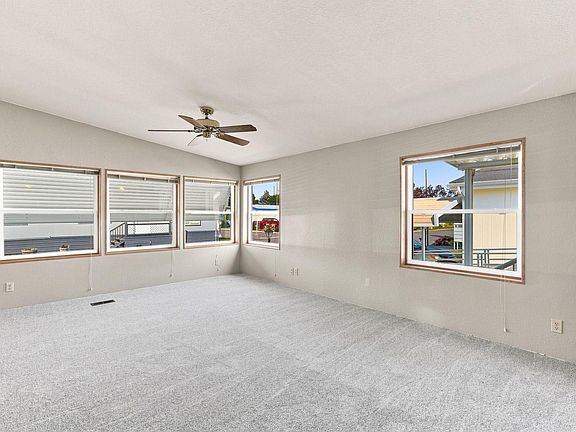 4th image of 304 S Conklin Rd Lot 5