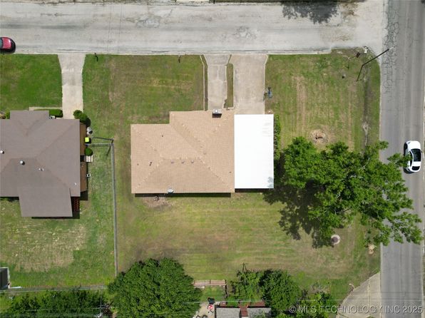 1800 E 17th St, Ada, OK 74820