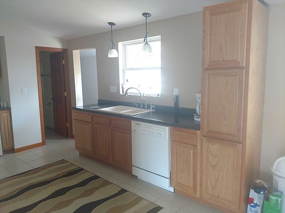 3rd image of 7439 S Lake Bluff 5 Dr