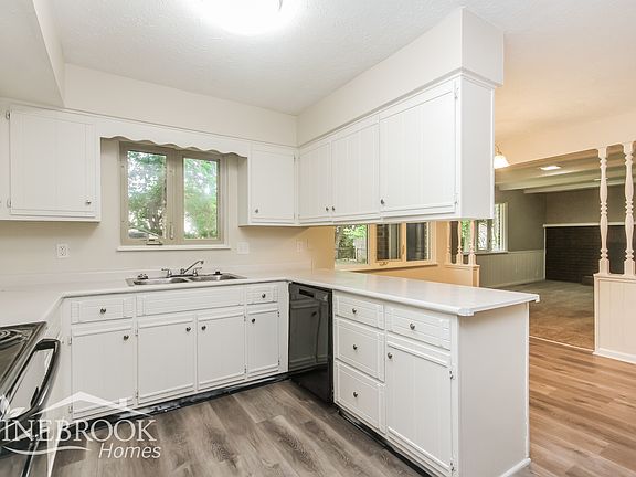 4th image of 2805 N Kay Ellen Dr