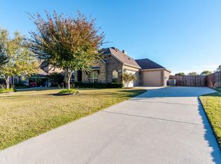 114 Water Garden Dr, Waxahachie, TX 75165