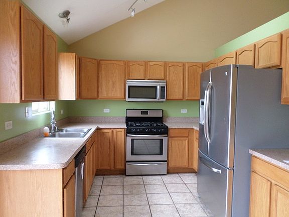 3rd image of 689 Madisen Ln