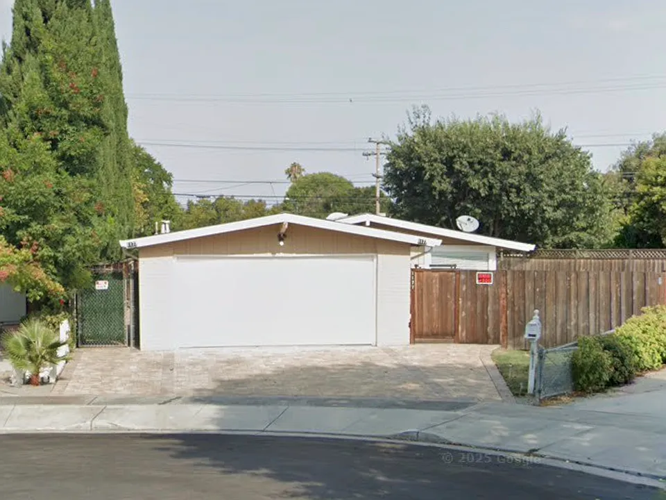1177 Redrock Ct