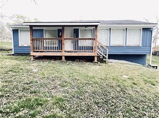 4610 Pittman Rd, Kansas City, MO 64133