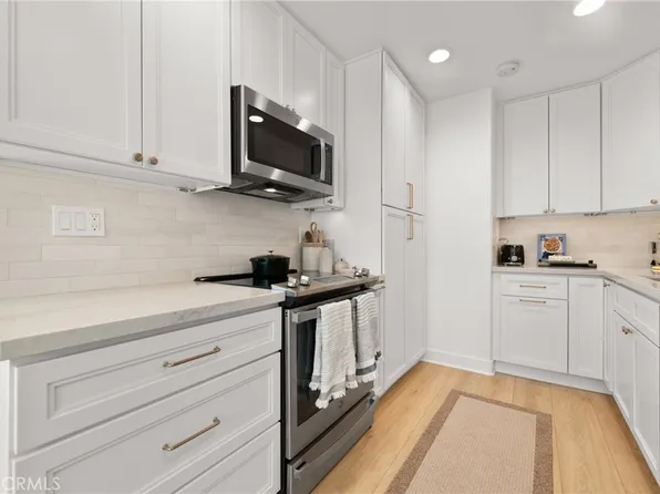 9746 Bluereef Dr, Huntington Beach, CA 92646