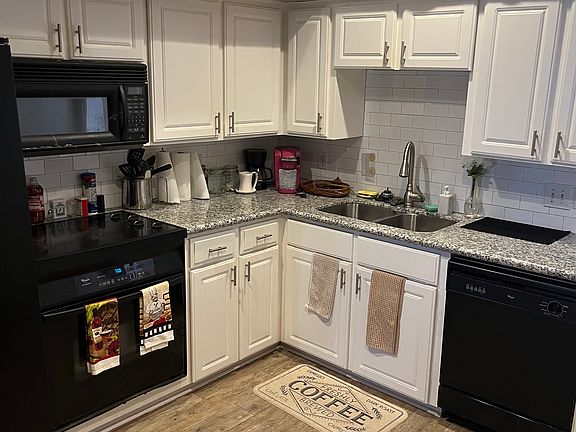 2nd image of 411 Sailfish Ave