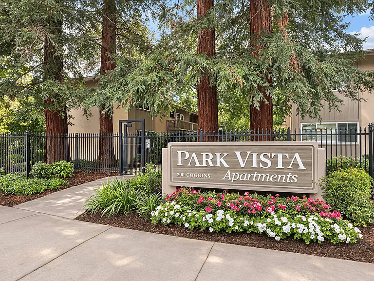 Park Vista Apartments — Photo 14