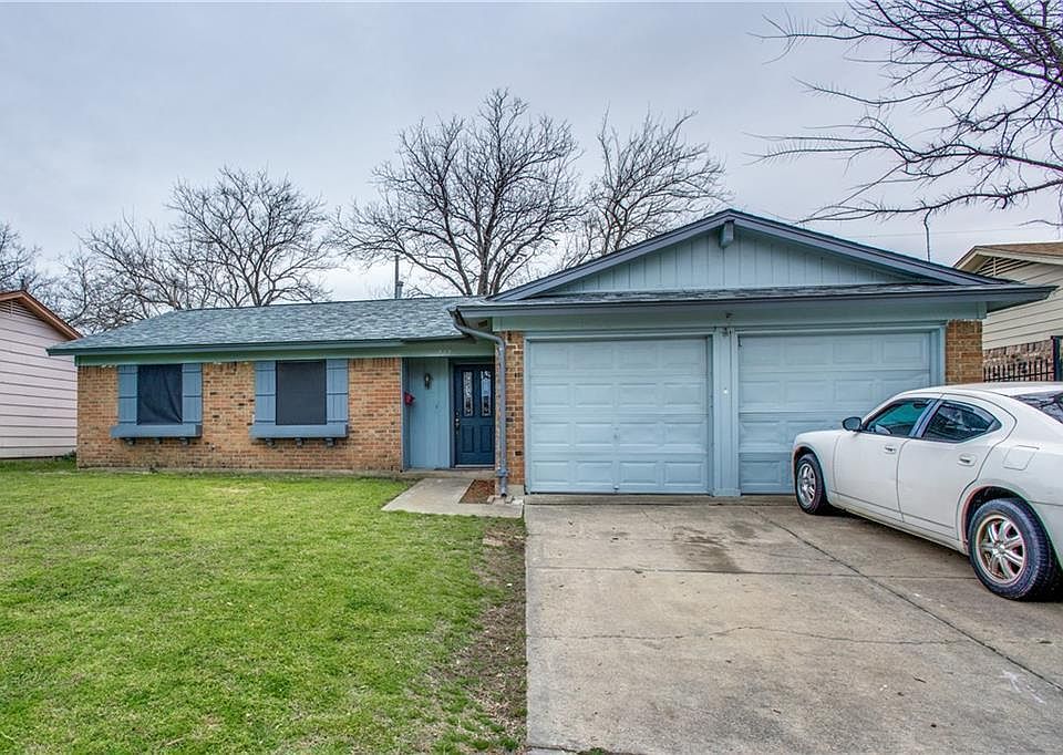 1st image of 732 Price Dr