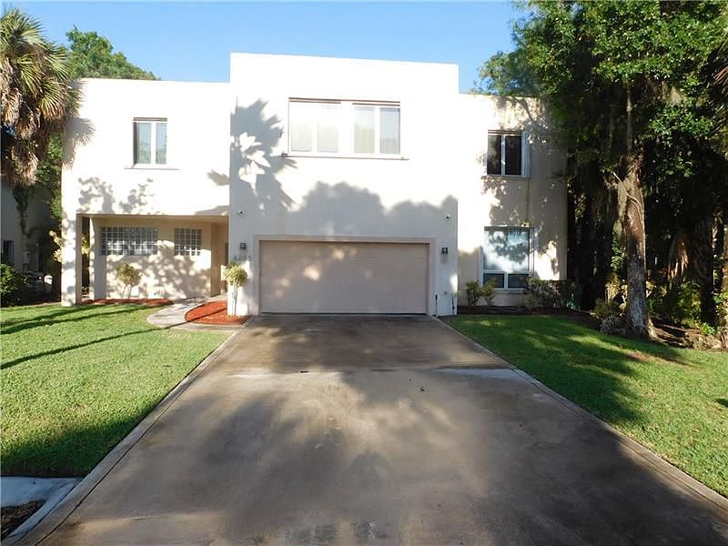 1st image of 4846 NW 67th Ave