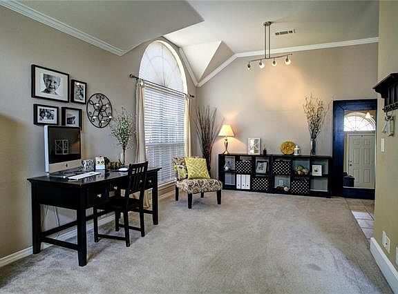 5th image of 7340 Palmdale Dr