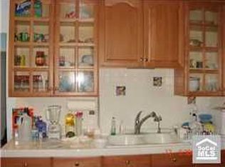 3711 W 145th St, Hawthorne, CA 90250