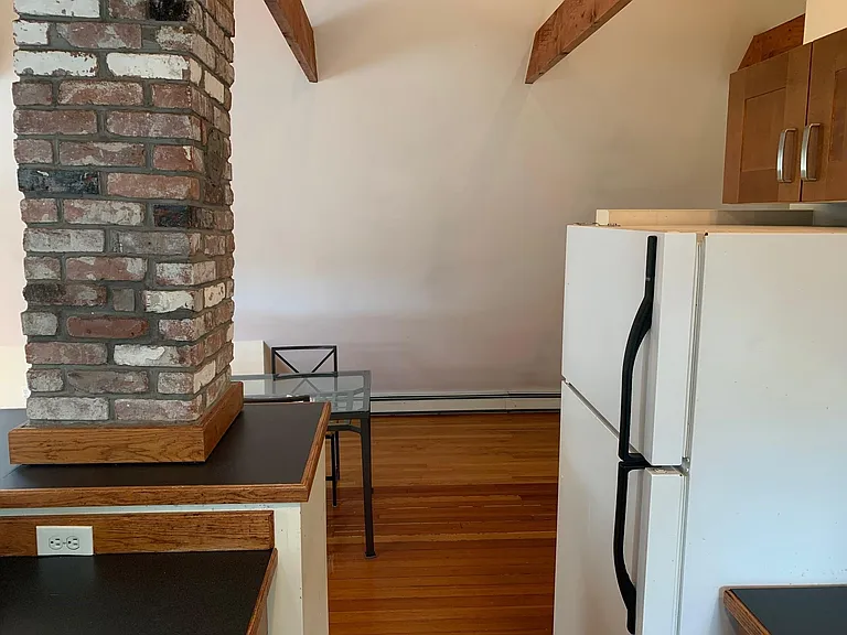 27 Young St #2 — Photo 13