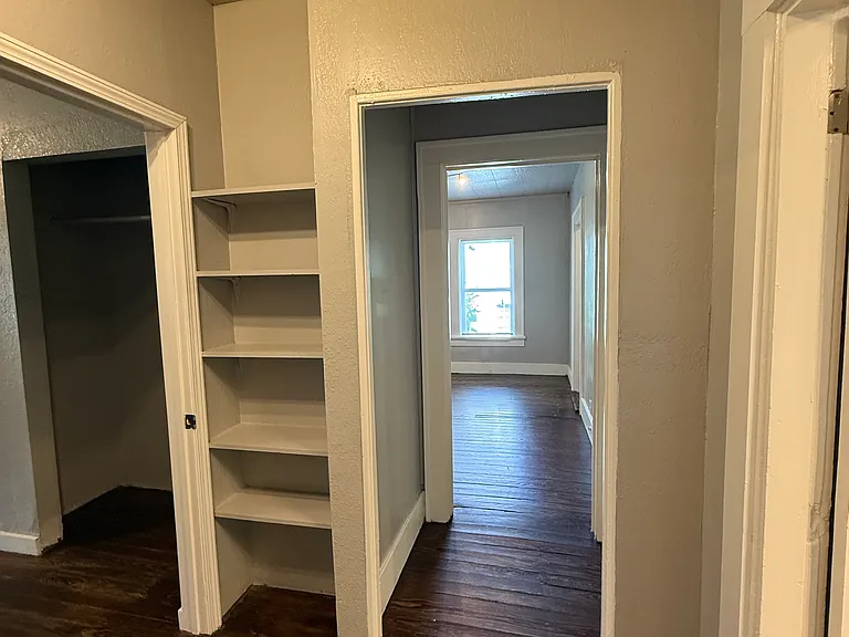 1506 W Bowen Pl — Photo 15