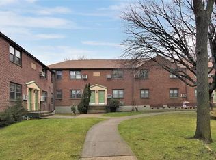 242-47 61st Ave #2, Little Neck, NY 11362