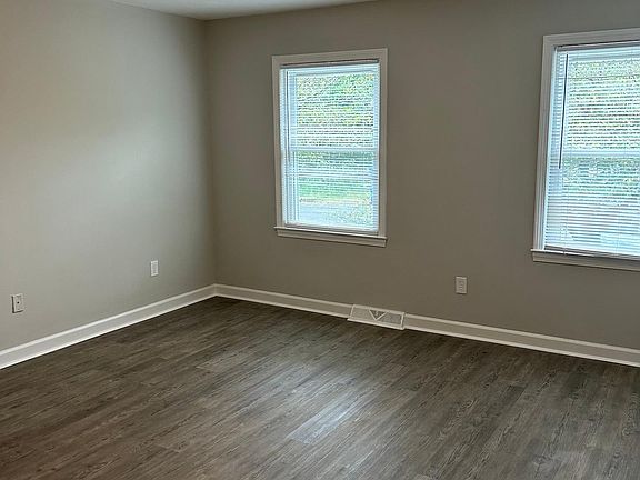 5th image of 101 Plaza Oaks Rd #6