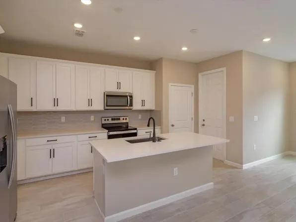 606 Abbyberry Ln, Debary, FL 32713