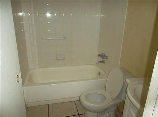 5th image of 4160 NW 21st Street #124