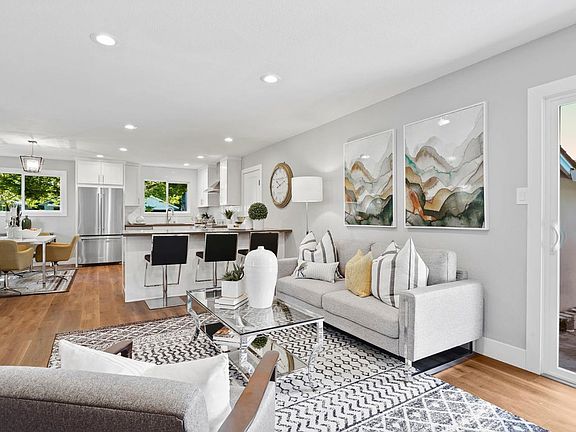 5th image of 4842 Kingdale Dr