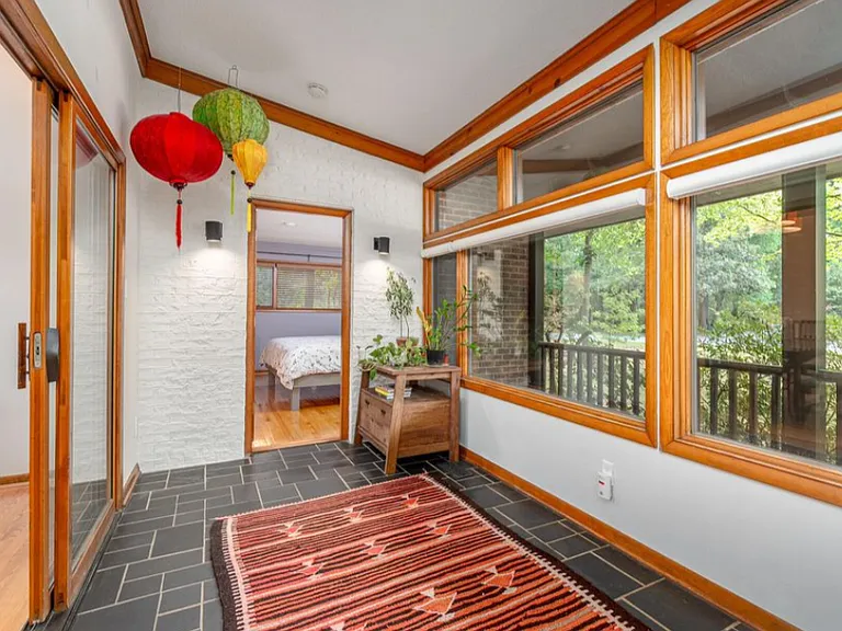 1020 Burning Tree Dr — Photo 11