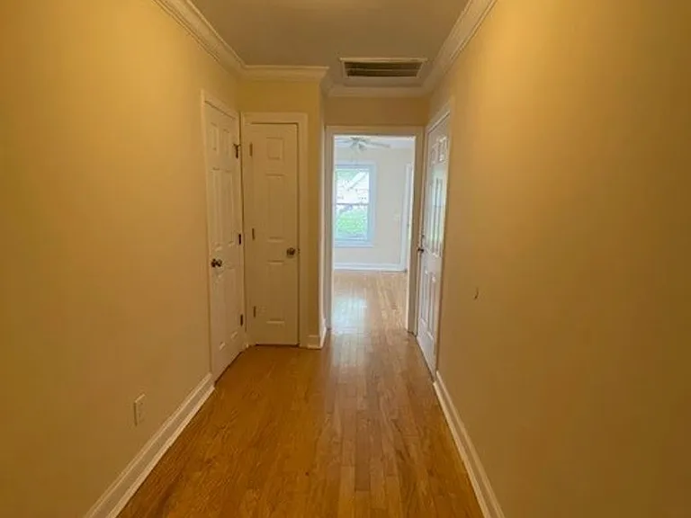 3225 Belmont Cir — Photo 4