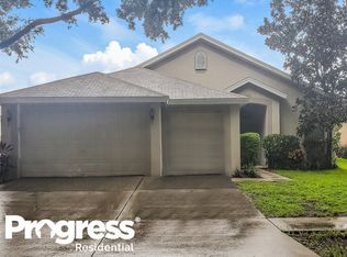 2512 Groveway Dr, Valrico, FL 33596