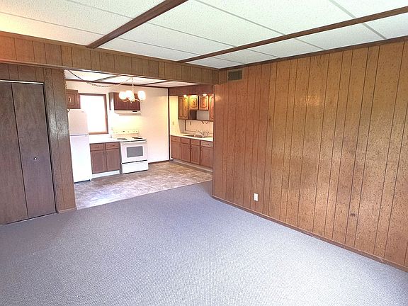 2nd image of 1733 Warwick Way #1