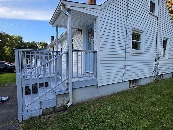 4th image of 30 Coolidge St